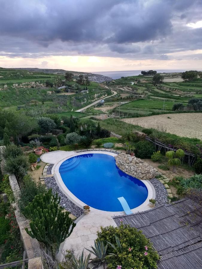 Dar Ta' Xmun - Idyllic Farmhouse With Pool, Garden, Seaview & Sunset Vila San Lawrenz Exterior foto